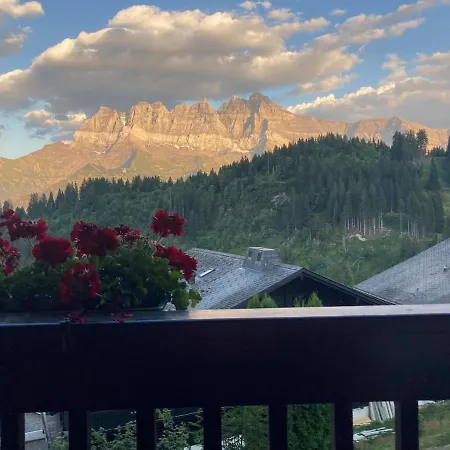Bel 6 à 10 P Face Aux Dents Du Midi *